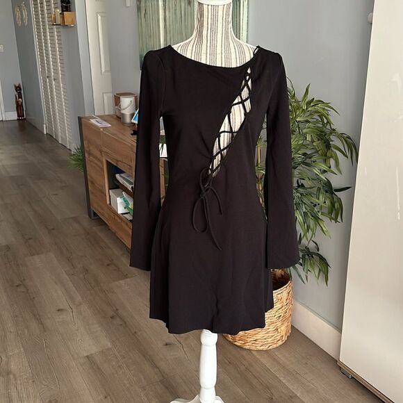 STRADIVARIUS | Black | CUT-OUT DRESS WITH STRAPS - Picture 6 of 8